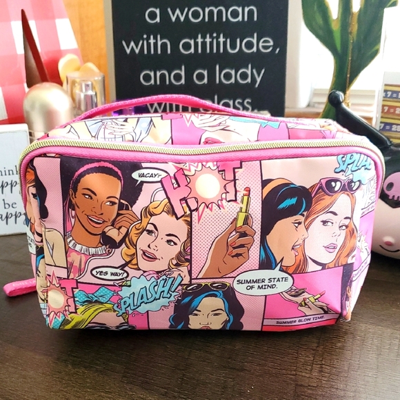 Estee Lauder Handbags - Estee Lauder Comic Print Cosmetic Bag NWOT